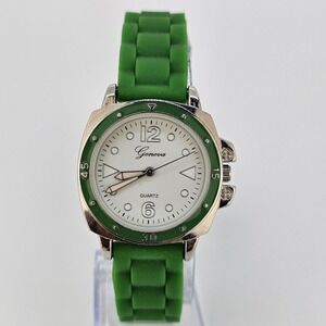 32MM Women's Watch White Dial Green Plastic Bands New Battery